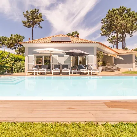 Dos Narcisos Villa *