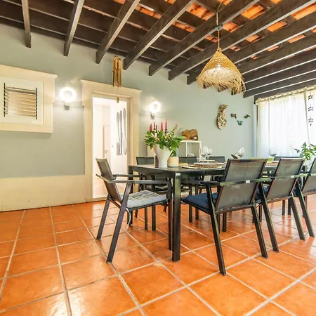 Dos Narcisos Villa Aroeira (Setubal)